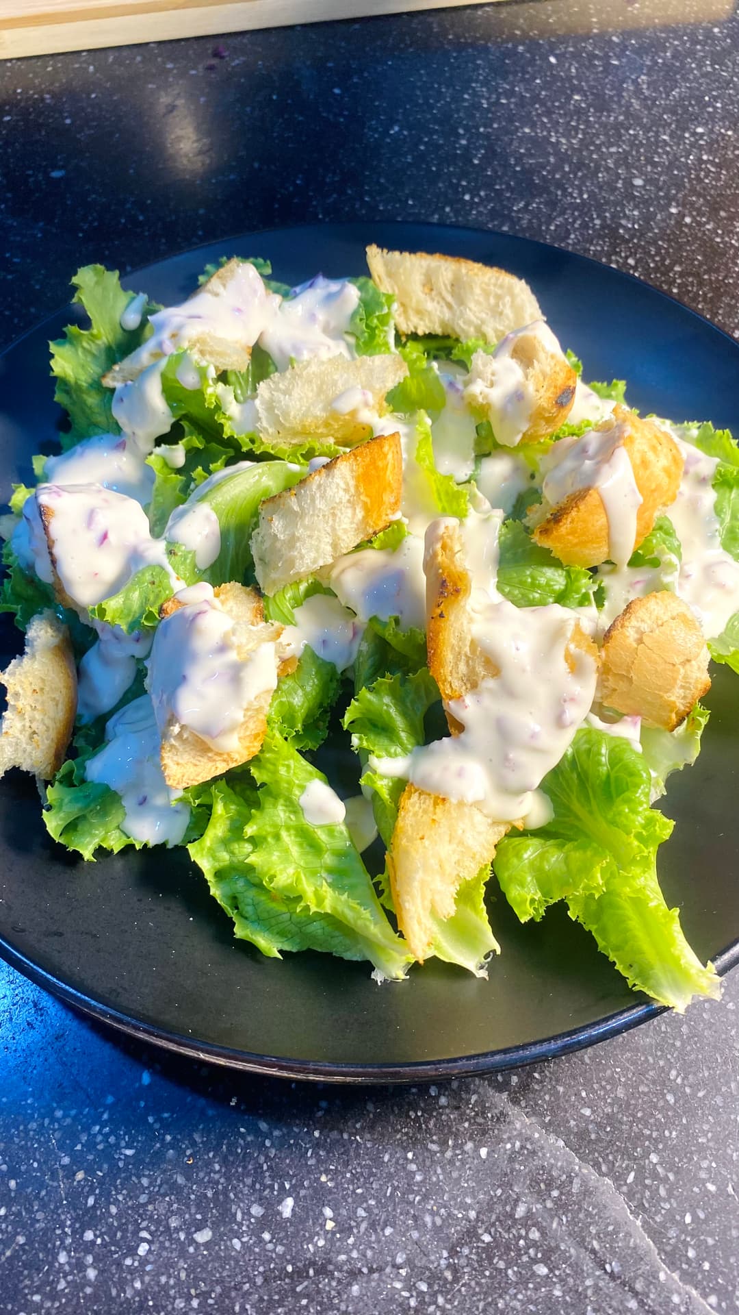 CHICKEN CAESER SALAD